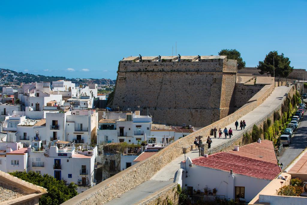 Apartamentos Xereca - Dalt Vila III อิบิซาทาวน์ ภายนอก รูปภาพ