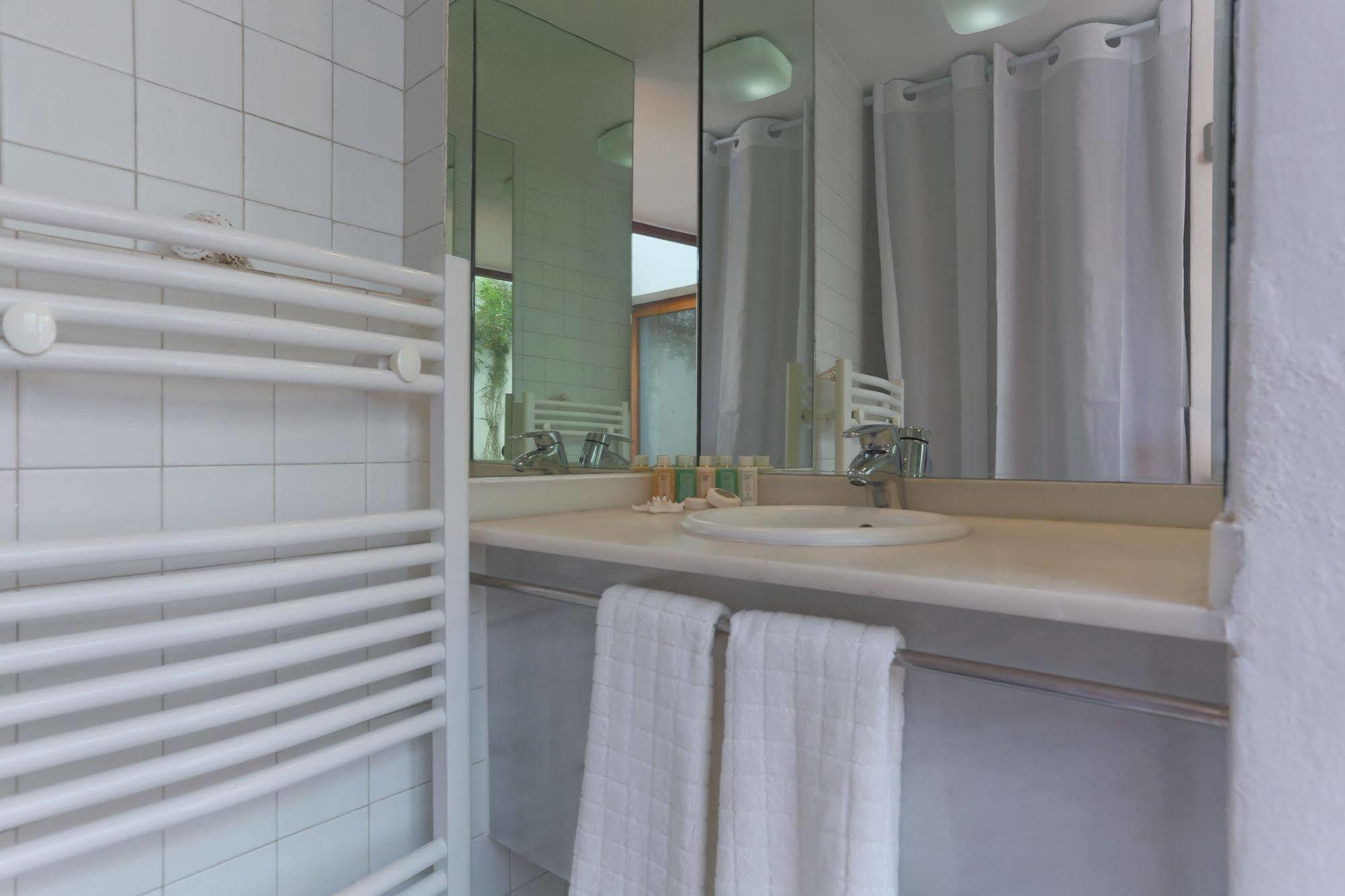 Apartamentos Xereca - Dalt Vila III อิบิซาทาวน์ ภายนอก รูปภาพ